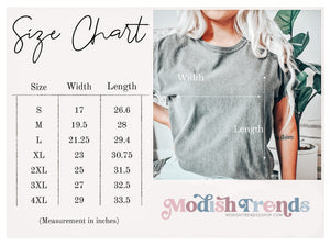 Spooky Moms Club - Mineral Wash Unisex Tee