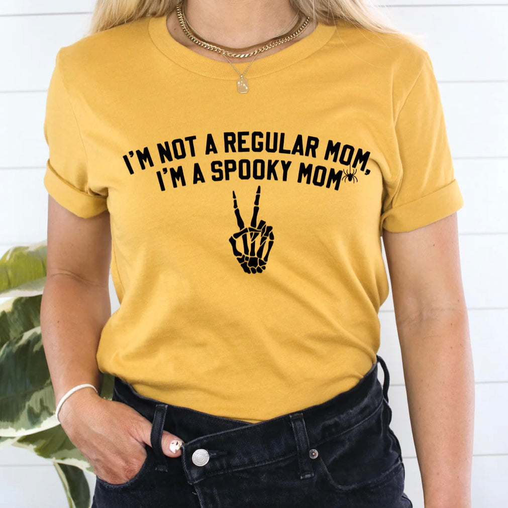 I'm a Spooky Mom - Unisex Adult Tee