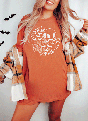 Spooky Moms Club - Comfort Colors Unisex Tee